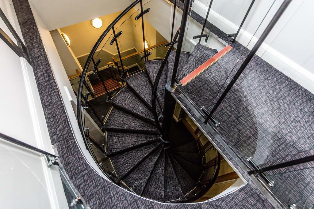 Crown Hotel Chertsey Buitenkant foto