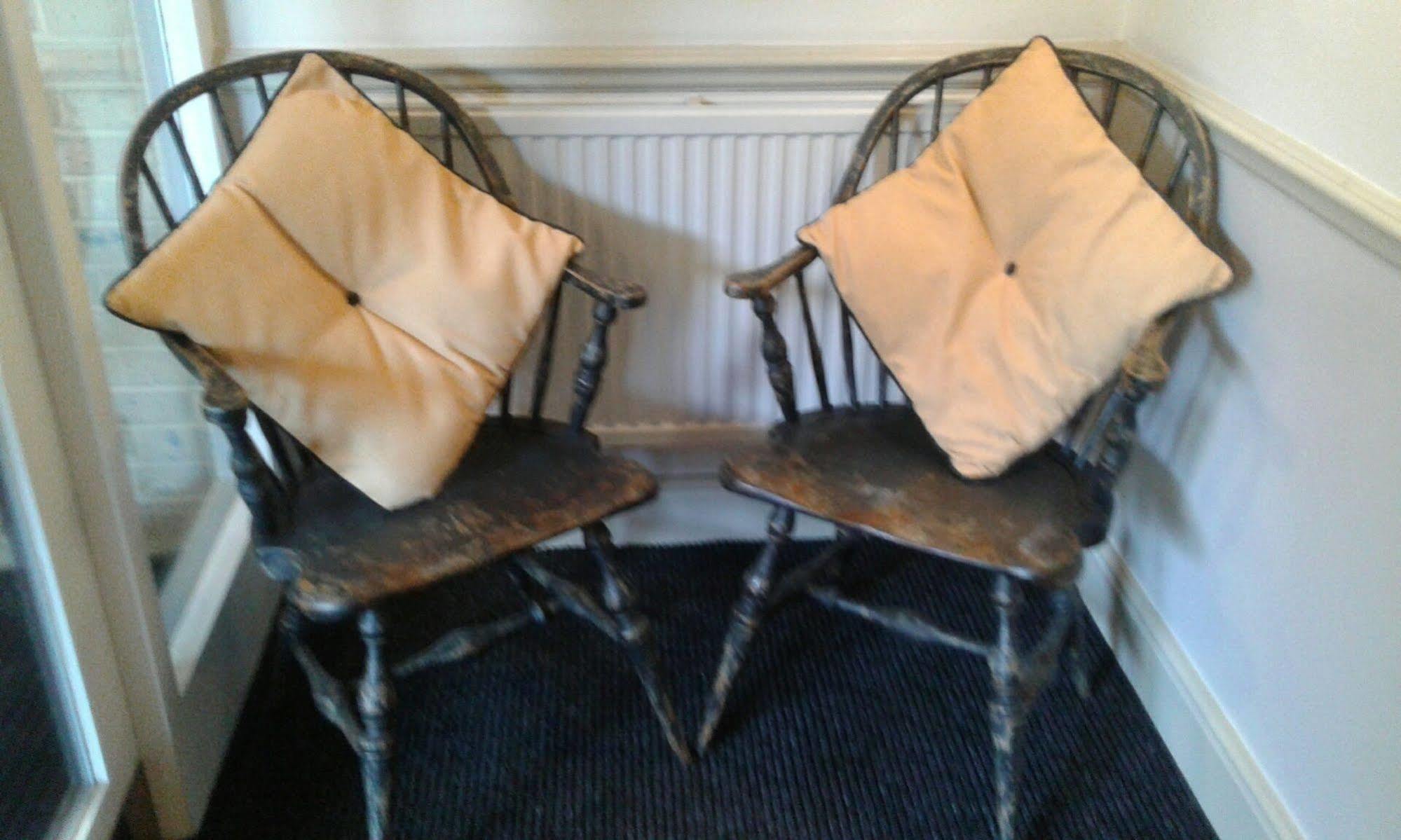 Crown Hotel Chertsey Buitenkant foto